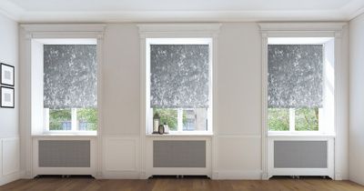 90Cm Roller Blind Crushed Velvet Silver